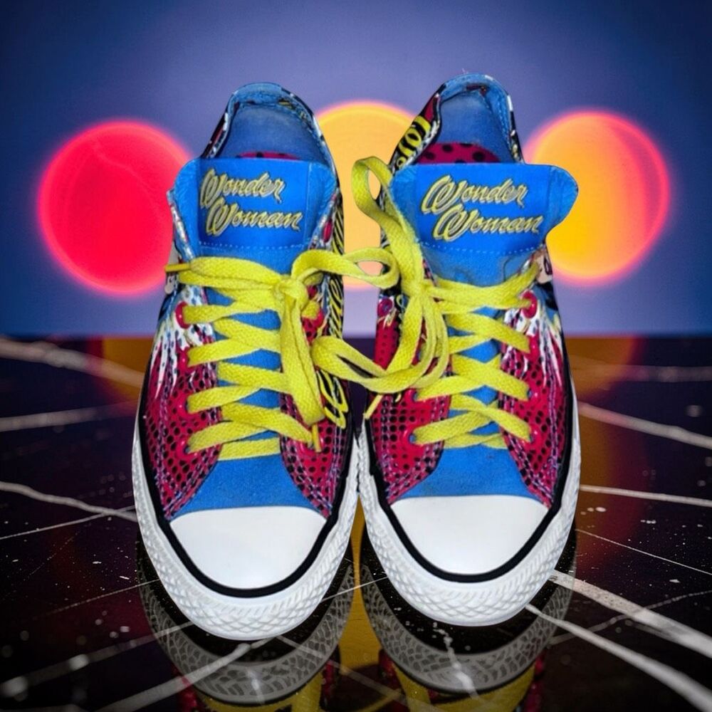 Converse Chuck Taylor All Star Vintage DC COMICS Wonder Woman Low Top Sneaker 5